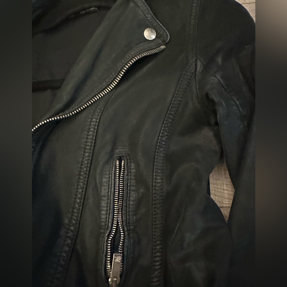 Suede leather jacket - Picture 9 of 12
